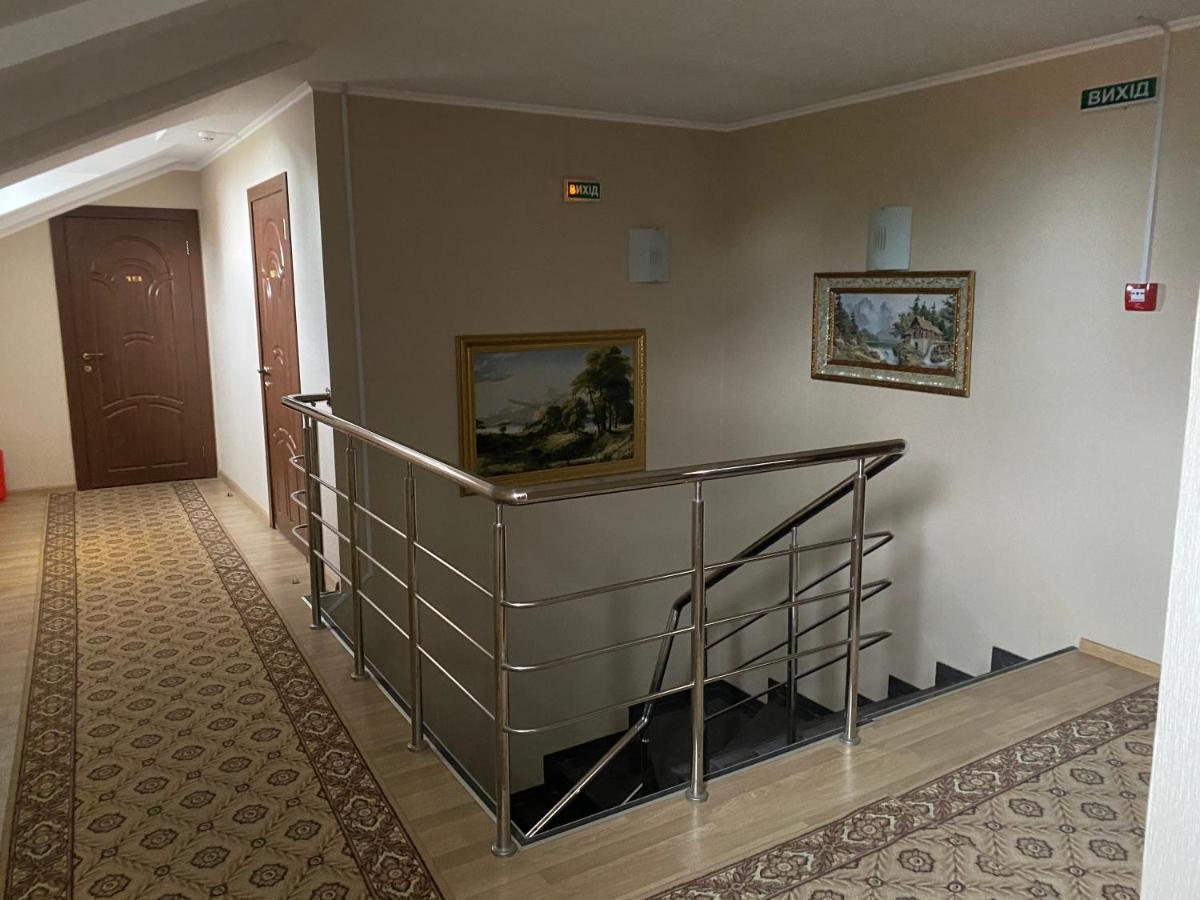 Hotel Гостинний Маєток Myla Exterior foto